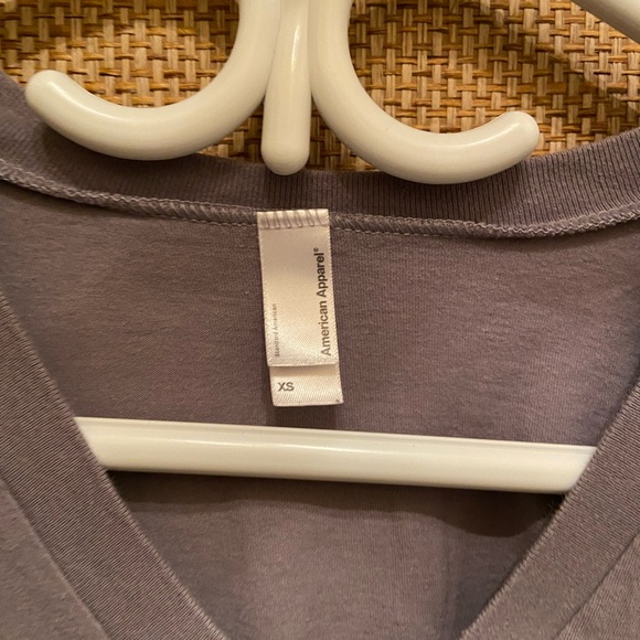 American Apparel - Grey V-Neck - Picture 4 of 8